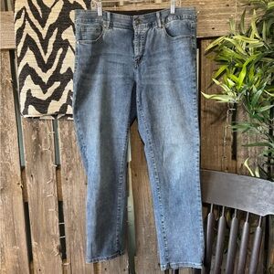 Tribal Women's Straight Blue Jeans